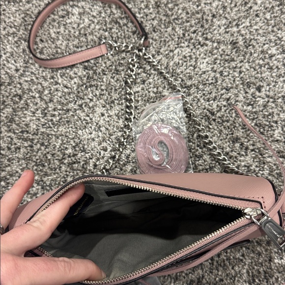 Rebecca Minkoff Avery Light Blush Pink Crossbody - Picture 7 of 8